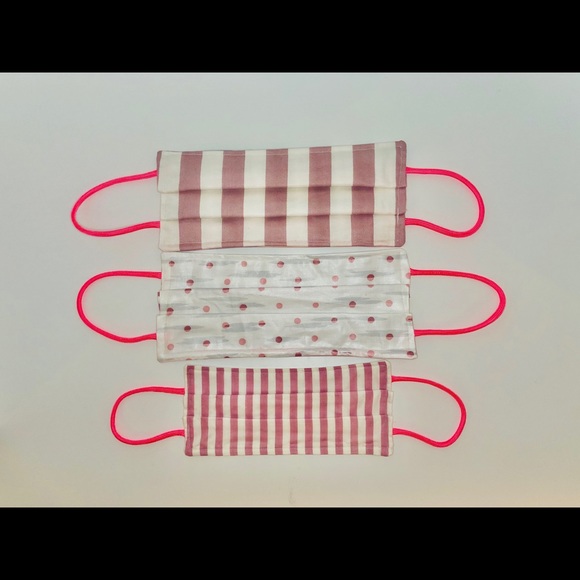 2 Face Masks w Nose Wire & Adjustable Ear Elastics - Picture 15 of 16